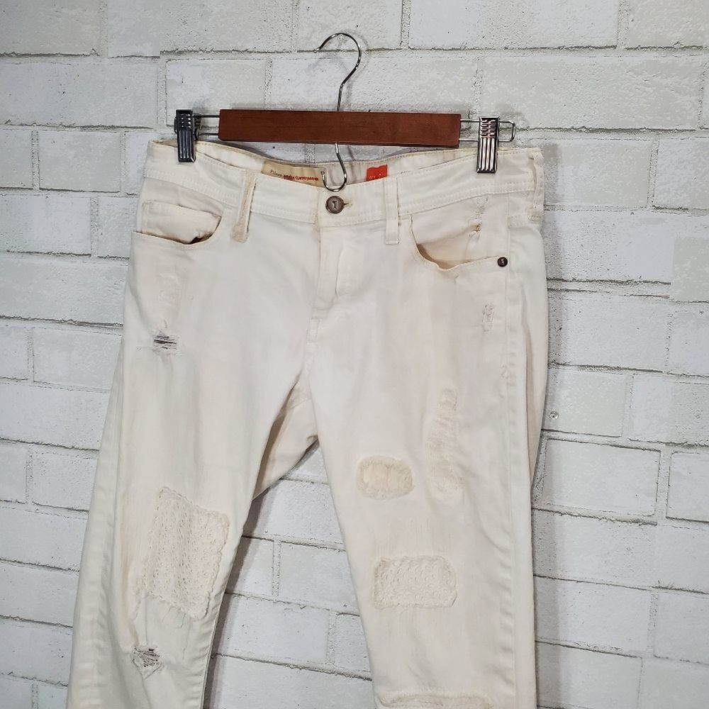 Women's Distressed White Patch Jeans - Picture 4 of 16